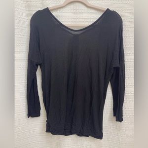Quarter Sleeve Activewear Top with Open Back